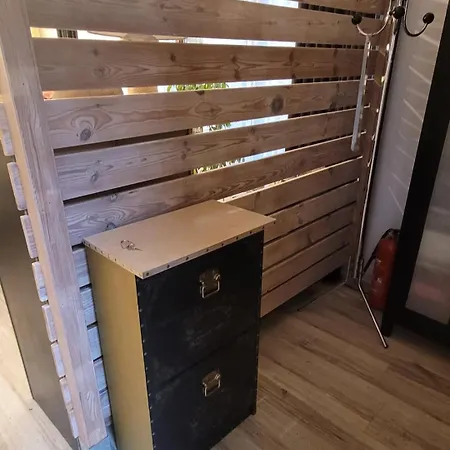 Szpilka - Semesterbostad Police